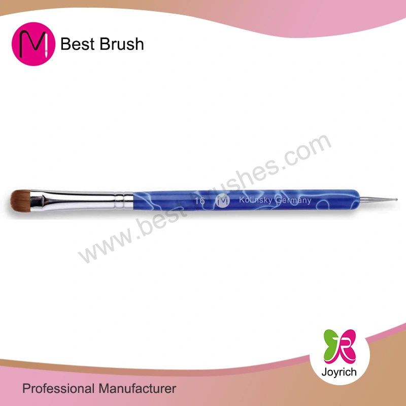 من اختيار المواد إلى المنتج النهائي: ما هي خطوات صنع فرشاة الأظافر؟