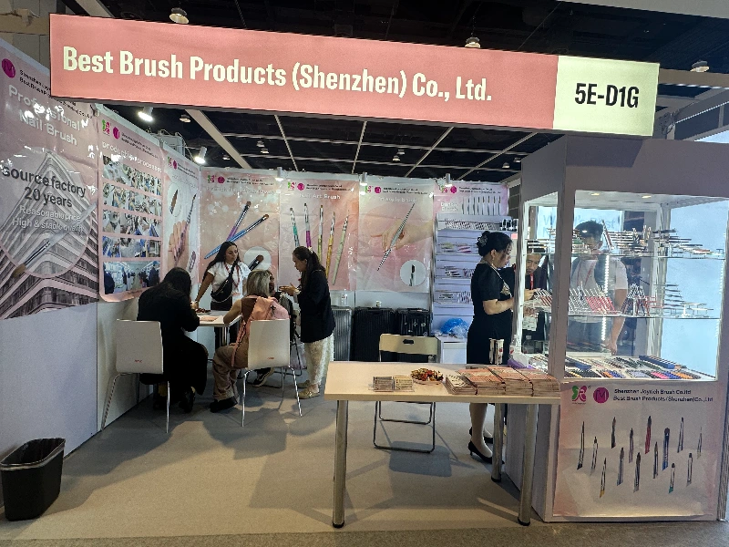 شركة Best Brush Co.,Ltd تترك انطباعًا قويًا في Cosmoprof HK 2025، حيث تعرض التميز في التصنيع لأول مرة في المصنع
